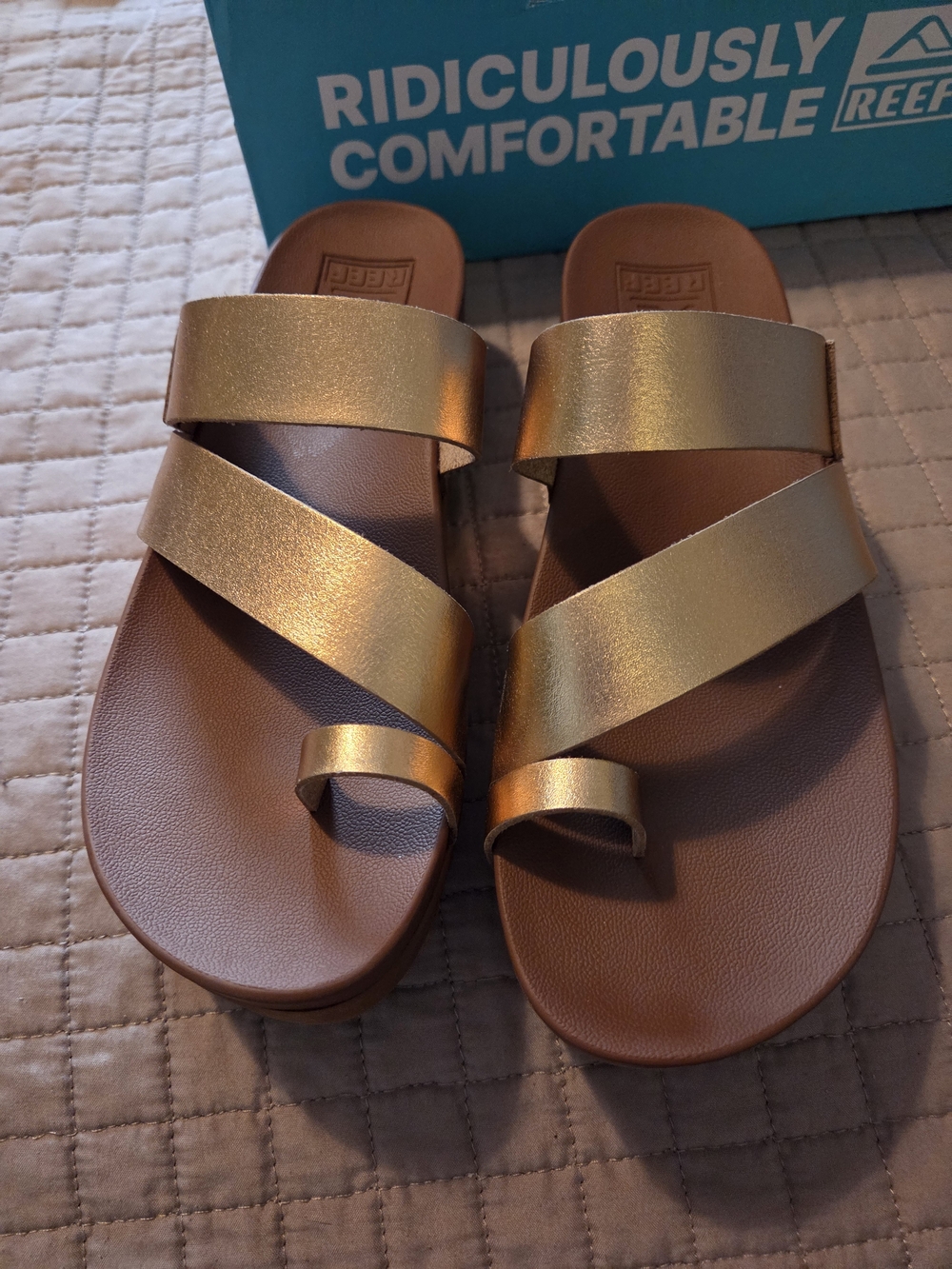 Reef Women’s Metallic Gold Cross-Strap Slide Sandals